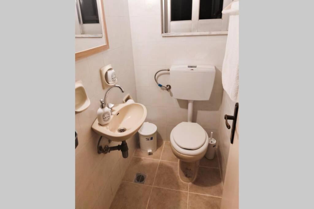 Apartment 95 M2, Center Of Sitia, Wifi, 350M Beach Ngoại thất bức ảnh